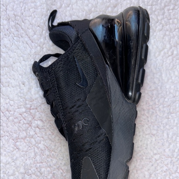 Nike Air Max 270 Black Sneakers Soft Slip-On Design unisex - Picture 8 of 9
